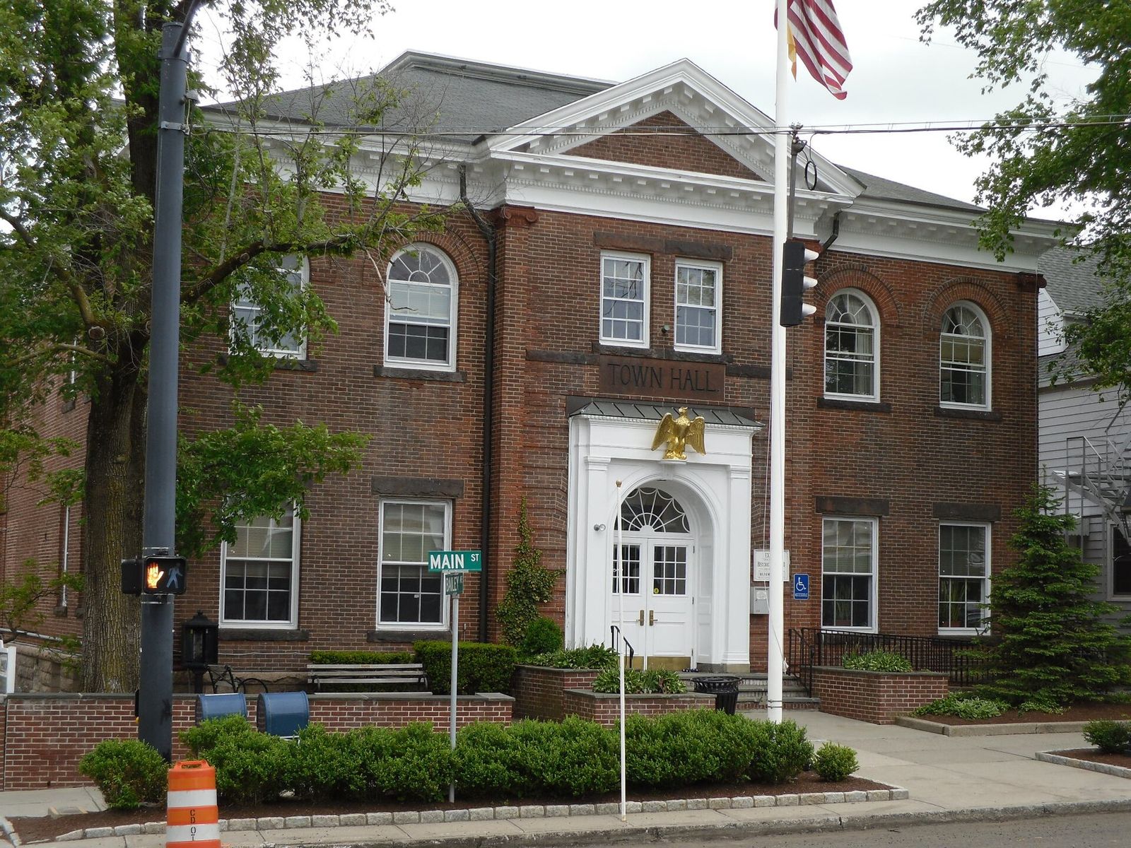 Ridgefield Town Hall — local landmark in Levco's Ridgefield service area